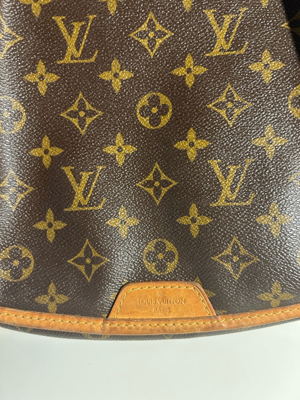 Louis Vuitton Monogram menilmontant - Picture 8 of 13